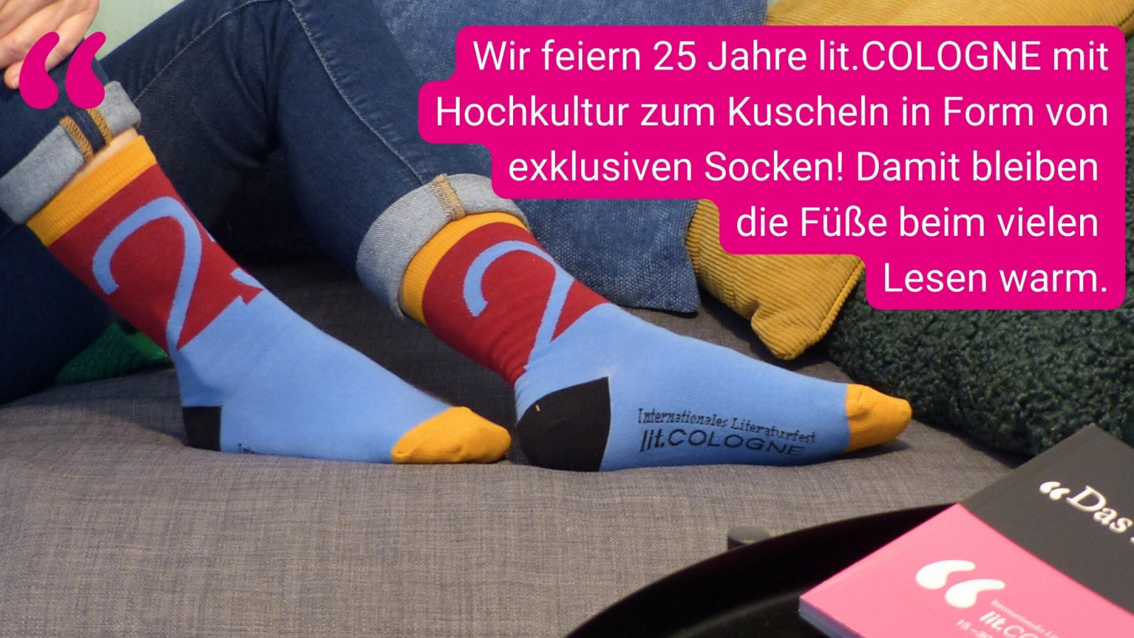 Bunte Socken mit lit.COLOGNE Logo