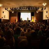 lit.COLOGNE 2025: 18.03. Mehrnousch Zaeri-Esfahani und Frauke Angel – Ein Liekesch für Jascha ©Katja Tauber