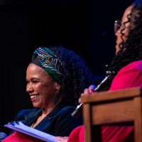 lit.COLOGNE 2025: 21.03.: Der tupodcast live! Tupoka Ogette, Alice Hasters, Oyindamola Alashe und Celina Bostic feiern ein Fest des Zusammenhalts © Peter Wendebourg